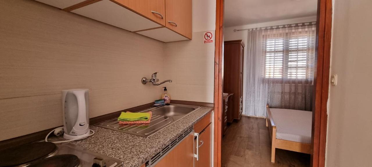 Apartments Real - 10 M From Sea Medulin Exterior photo